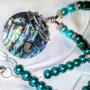 Handcrafted teal&crystal beads abalone shell silvr